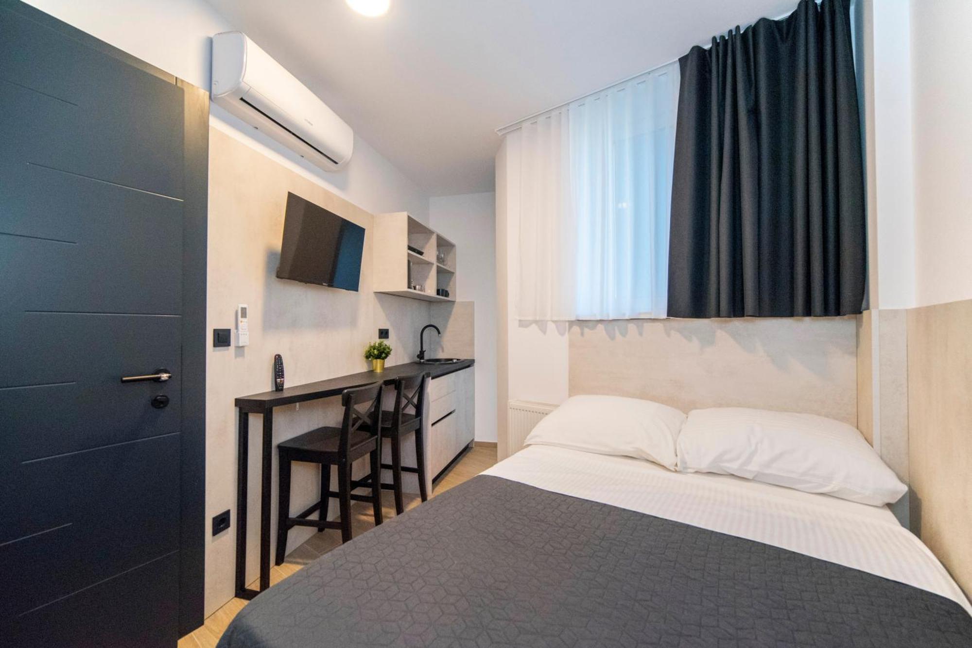 Evita Mini Apartment *